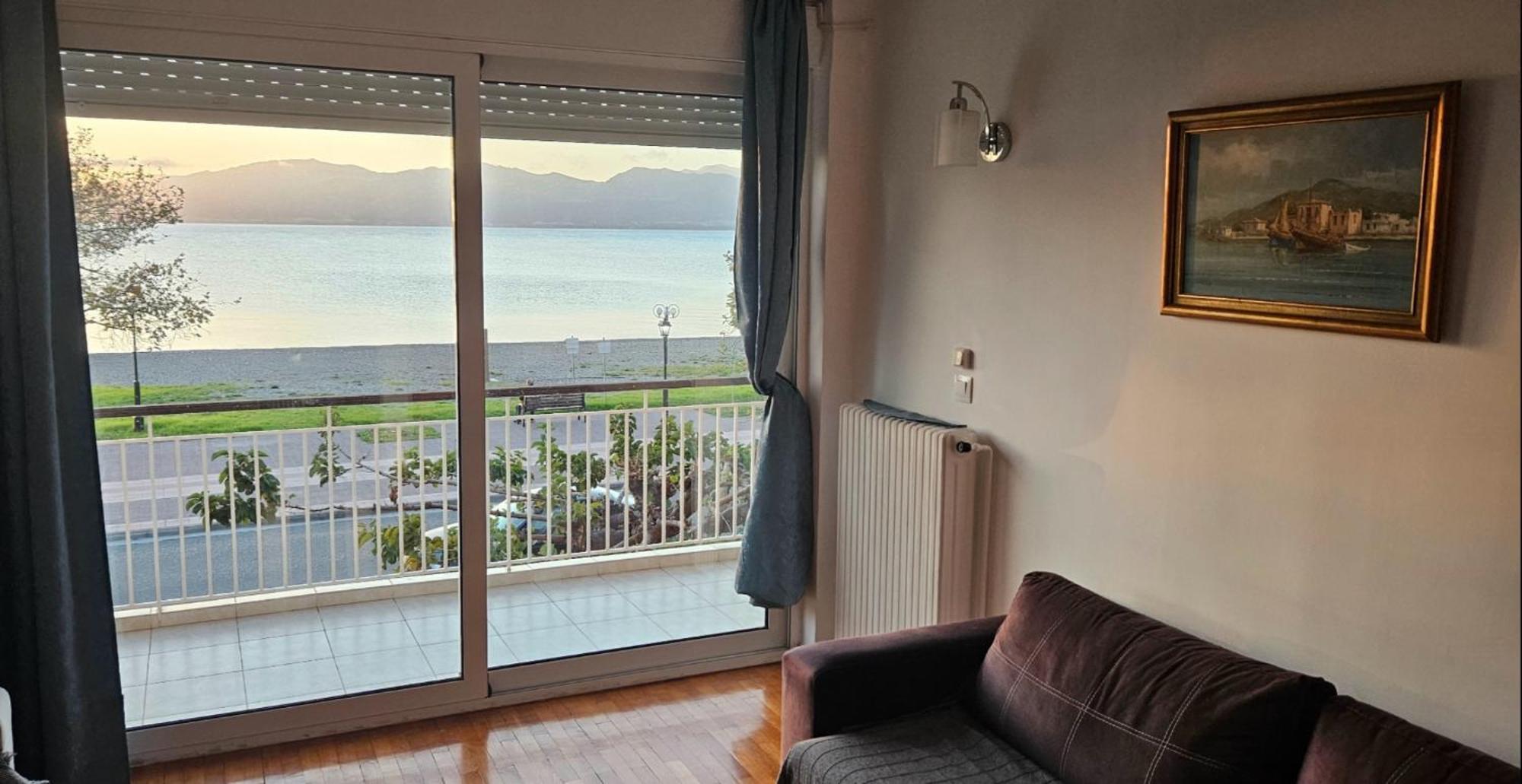 Nafpaktos Beach House Sea View Apartment First Floor Exterior foto