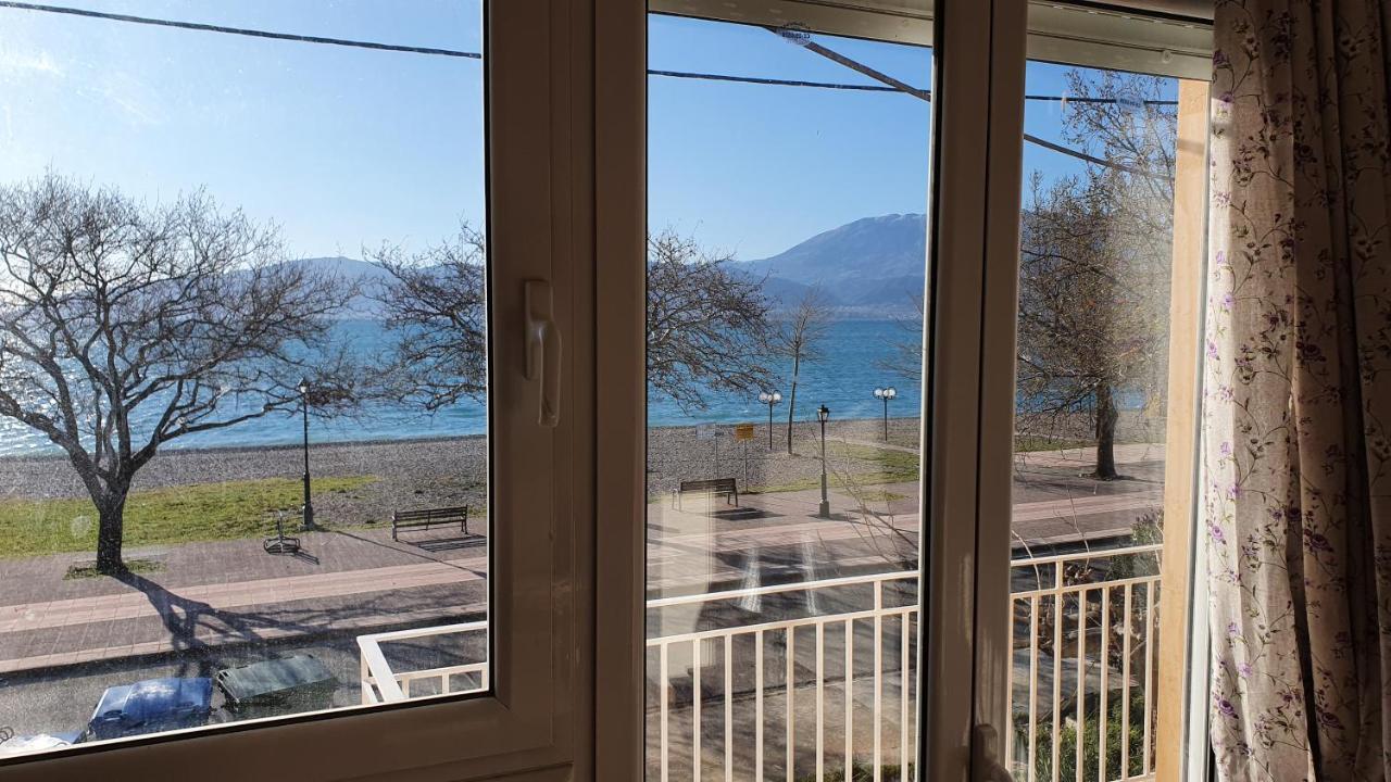 Nafpaktos Beach House Sea View Apartment First Floor Exterior foto